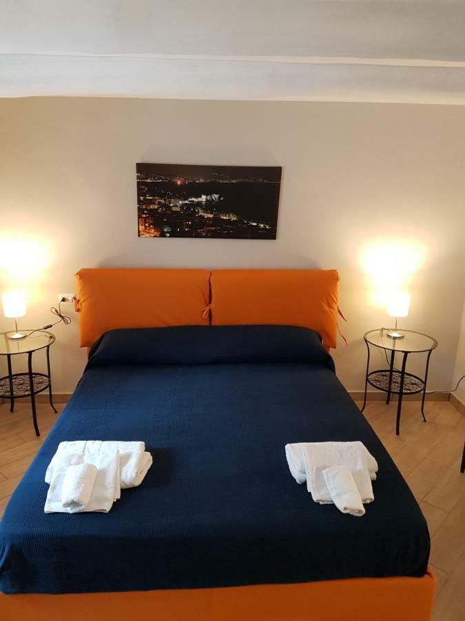 La Casa Di Abbi Apartment Naples Luaran gambar