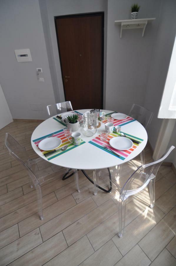 La Casa Di Abbi Apartment Naples Luaran gambar