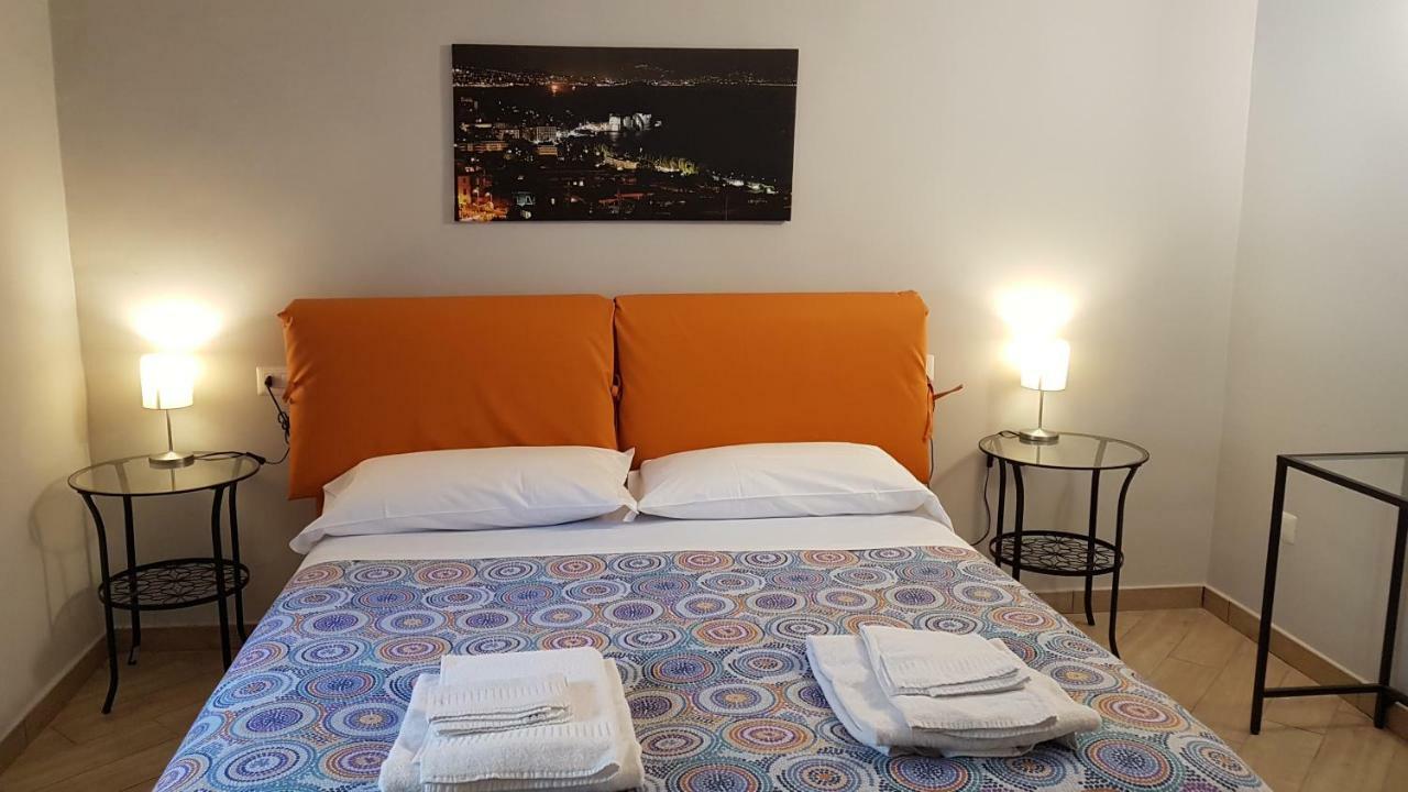 La Casa Di Abbi Apartment Naples Luaran gambar